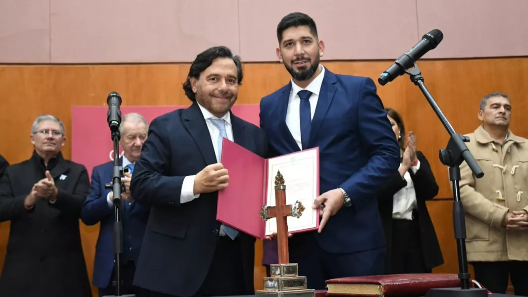 21454-el-gobernador-saenz-tomo-juramento-al-nuevo-ministro-de-seguridad-y-justicia-nicolas-avellaneda