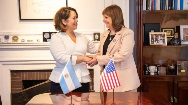 bullrich-embajada-eeuu