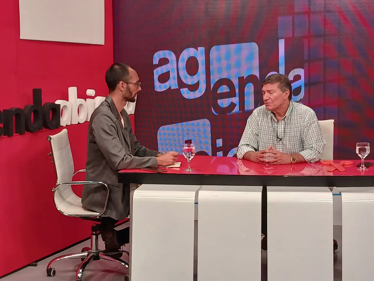 cd6e75cb-3e2f-4ff6-9272-a549f7c470a7