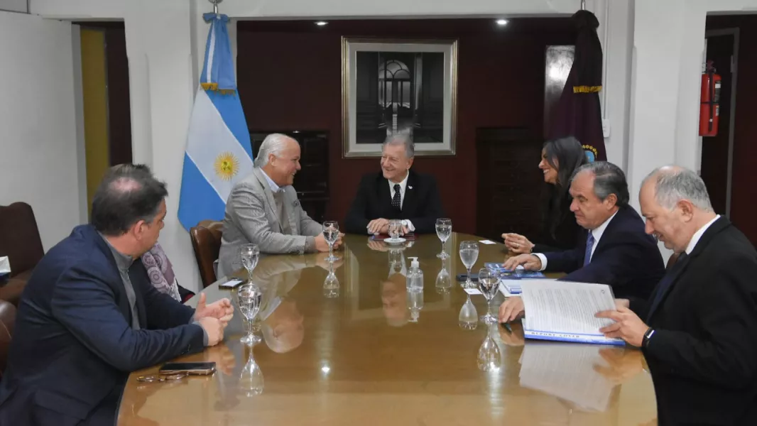 23741-marocco-recibio-al-embajador-de-panama-y-destaco-las-oportunidades-de-integracion-con-salta