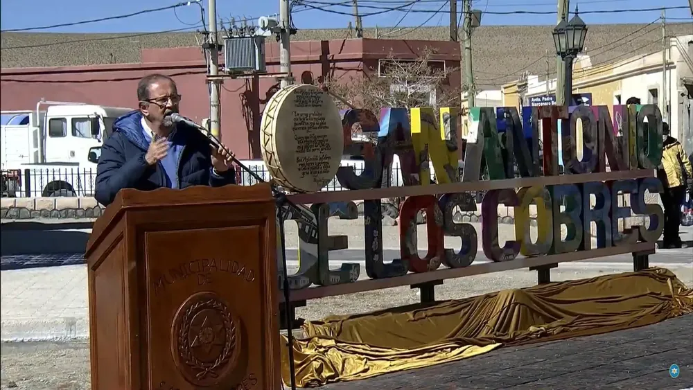 sergio camacho en san antonio de los cobres