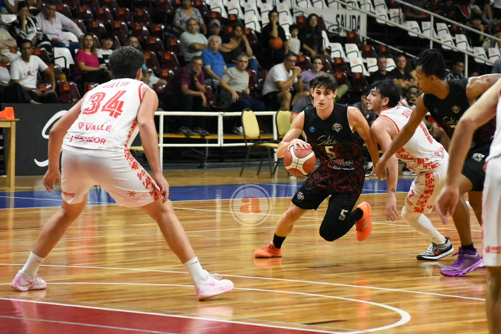 Salta Basket (16).jpg