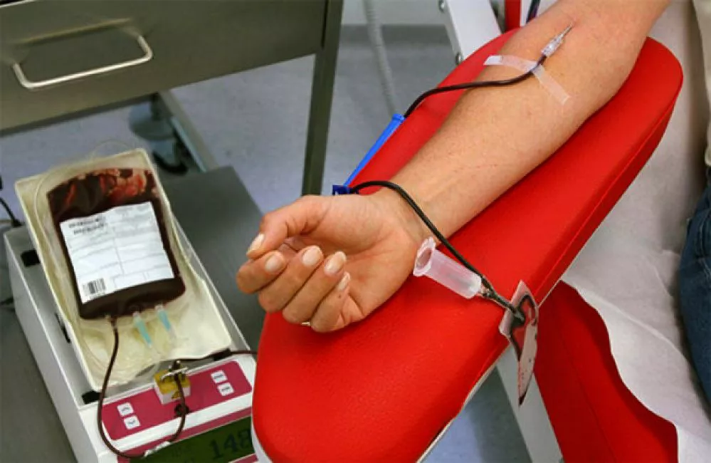71687-si-queres-donar-sangre-llama-y-te-buscan-de-tu-casa