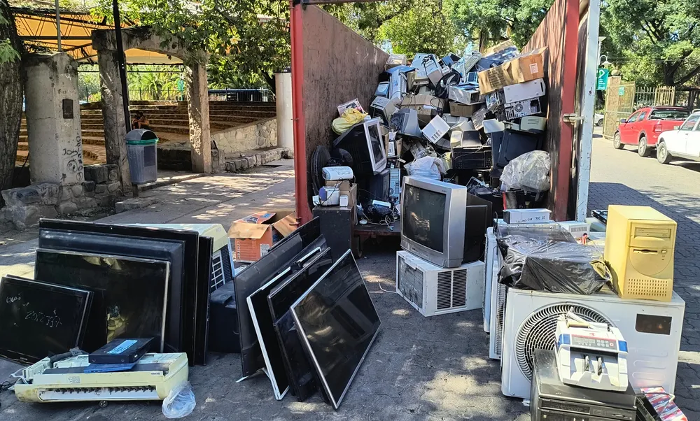 raeetonyferia-1-1-scaled