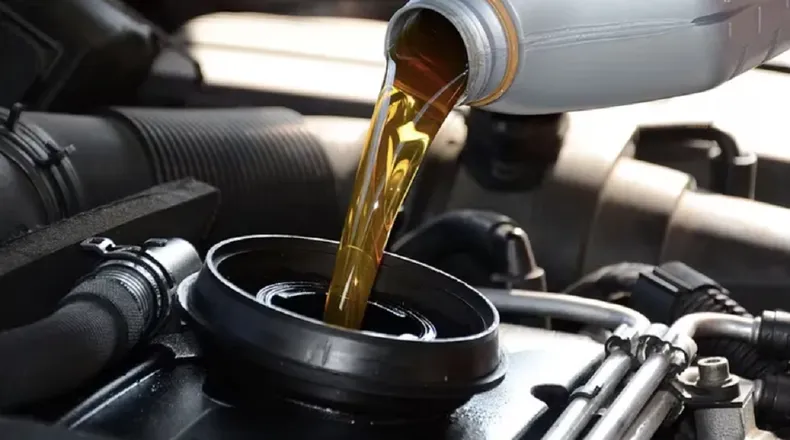 aceite-lubricante-motor-petroleo