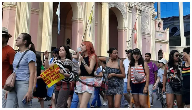 marcha del orgullo en salta (3)