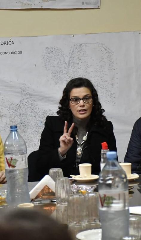 cristina fiore dedos en v