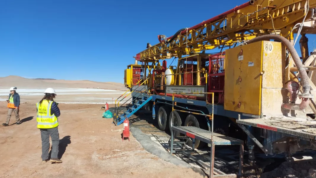 16036-salta-y-catamarca-llevaron-adelante-una-inspeccion-tecnica-conjunta-en-el-proyecto-sal-de-oro (1)