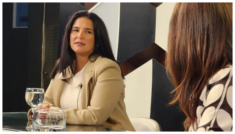 julia toyos en dia de miercoles 2025