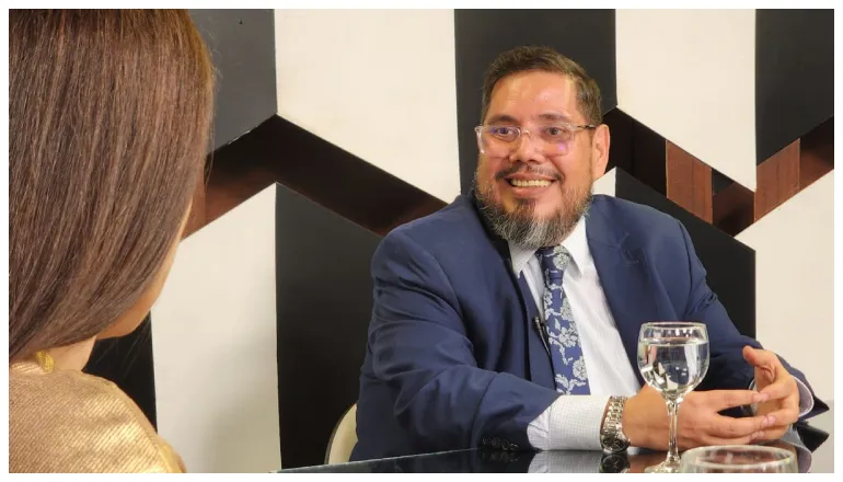 eduardo barrionuevo en día de miércoles