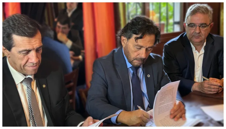gustavo sáenz con sadir y jalil