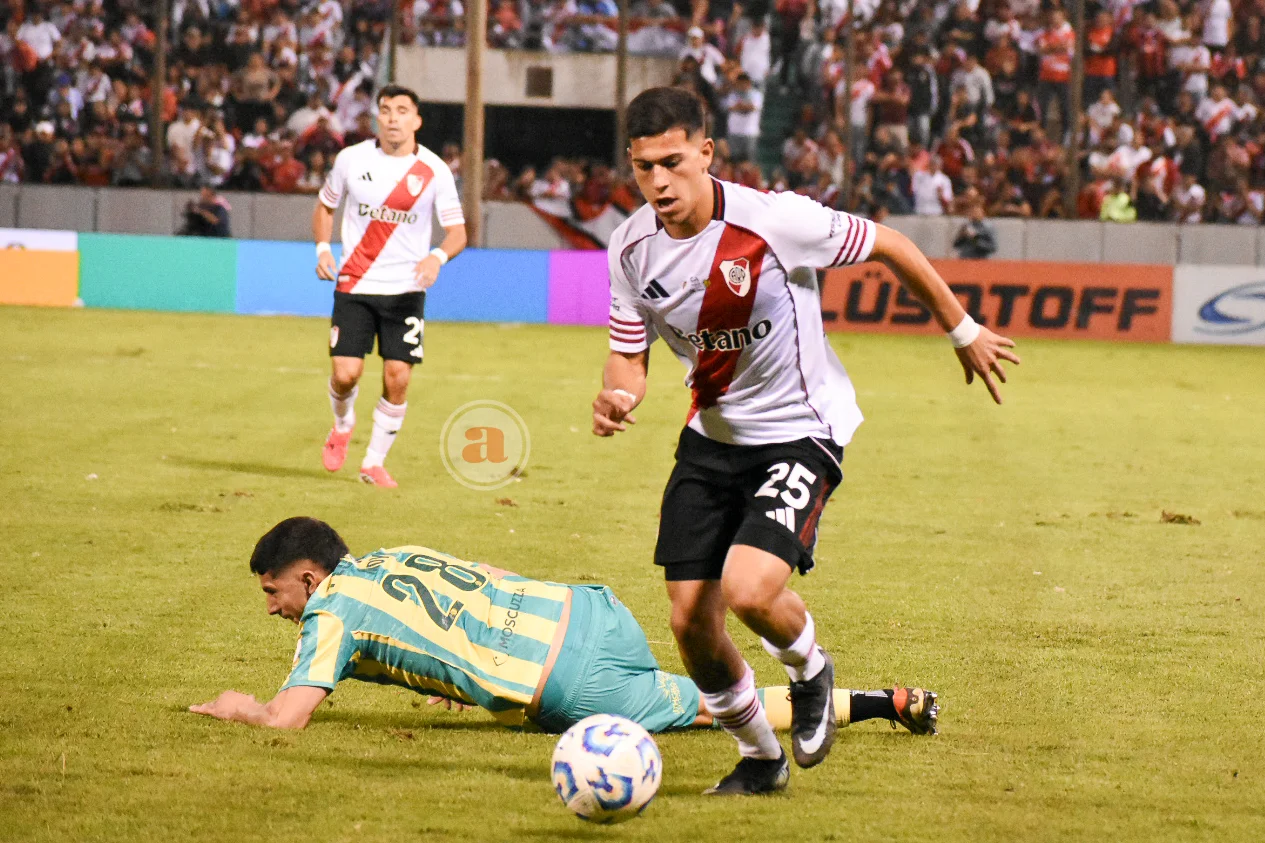 River agencia  (36)